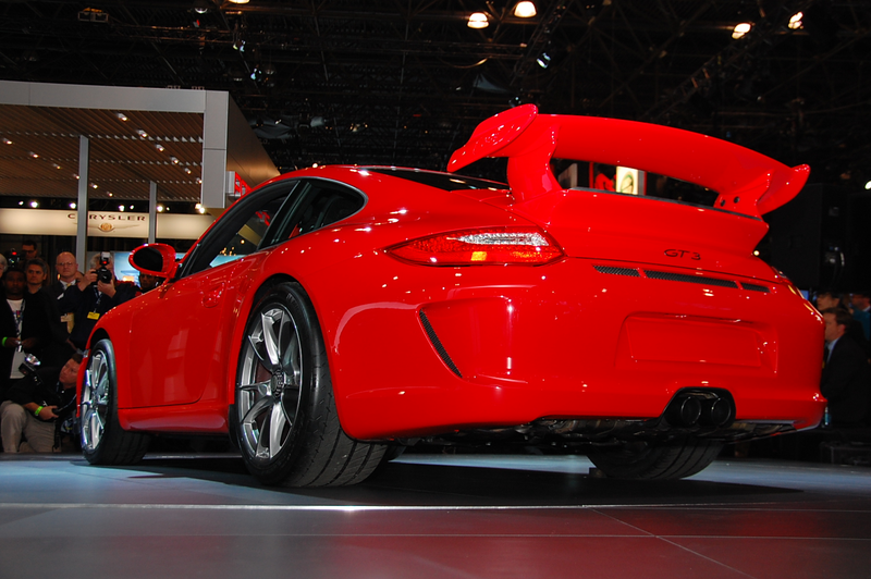 Illustration for article titled 2010 Porsche 911 GT3: Santa's 435 HP Sleigh